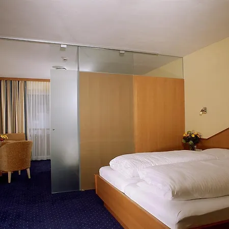 Erlebnishotel 4* פנדלס