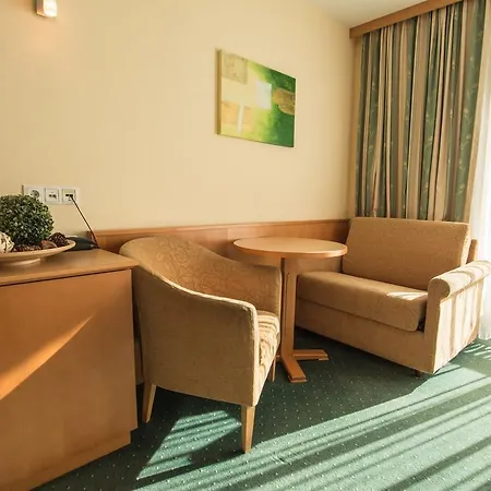 Erlebnishotel 4* פנדלס